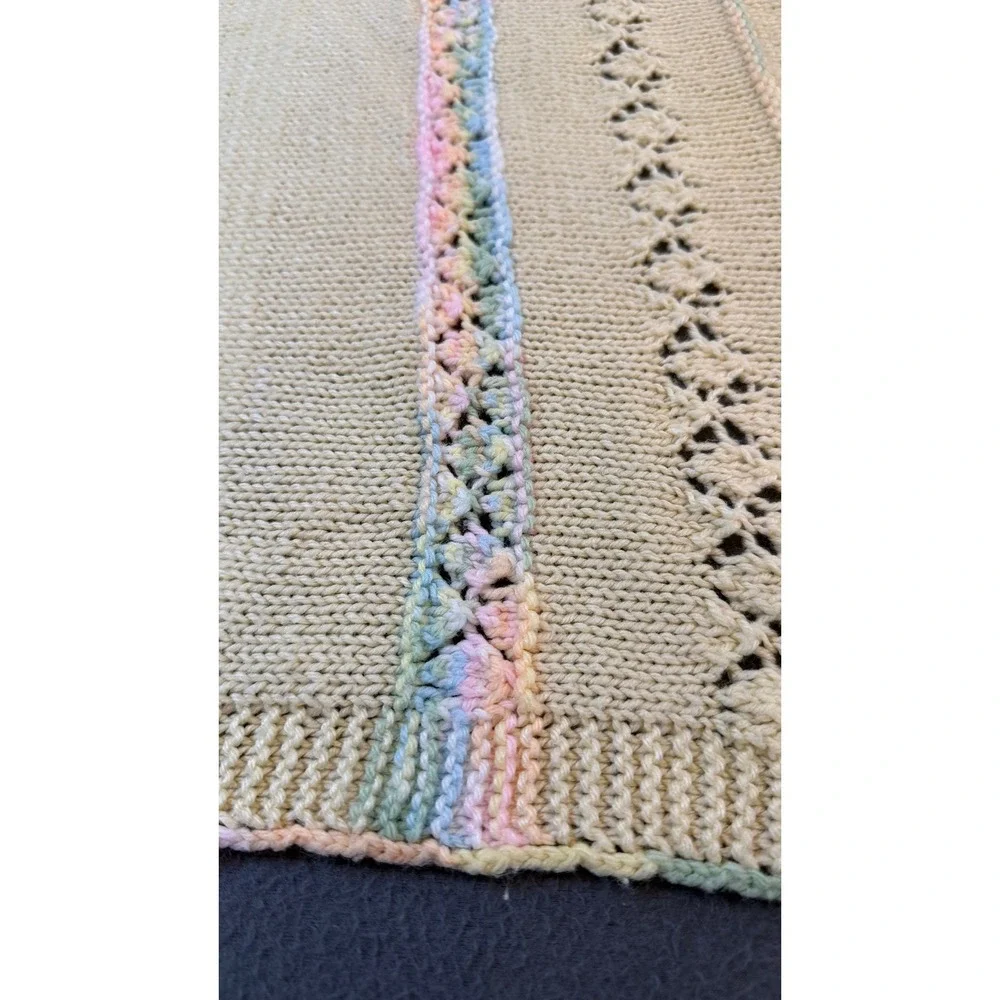 Vintage Handmade Pastel Yellow Knit Baby Blanket Rainbow Lace Trim 28x31‎
